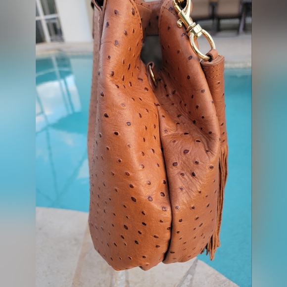Got It Love It Large Textured Ostrich Print Leather Hobo/Crossbody/Tote - Picture 7 of 15